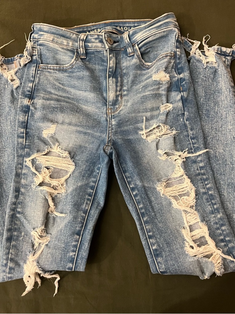 American Eagle Outfitters Light Blue Distressed Skinny Jeans